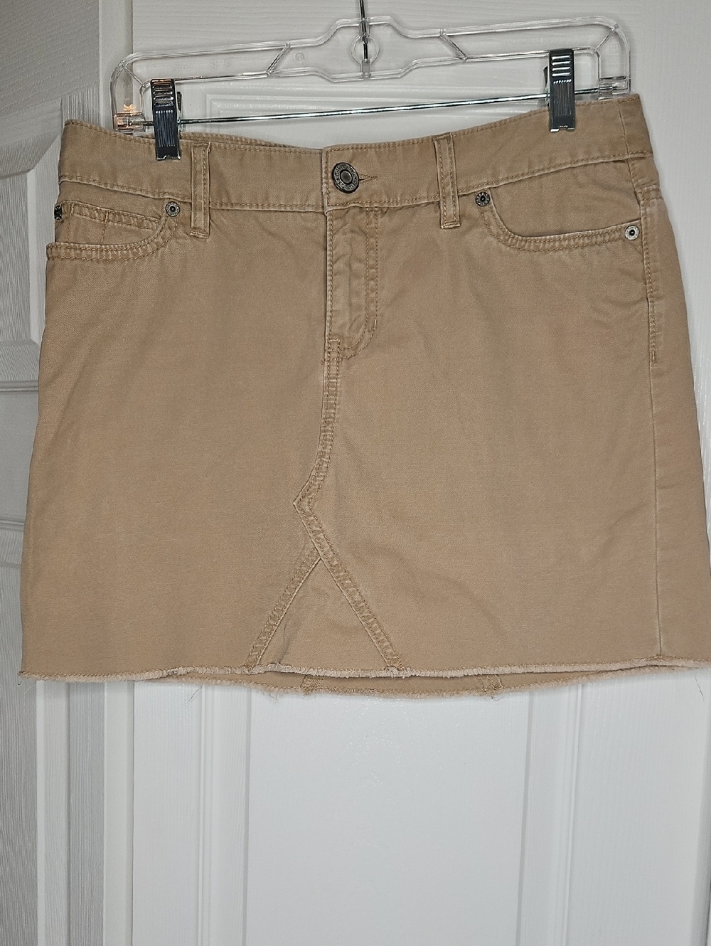 Y2K GAP Khaki/Tan Denim Mini Skirt with Front Seam, Frayed Hem Size 4